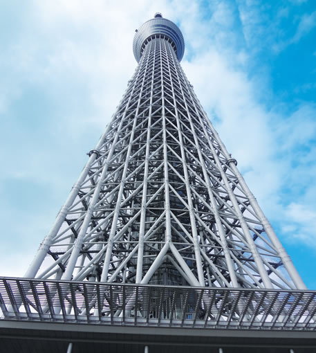 写真：東京スカイツリー　エレベーター塔、展望台外装パネル